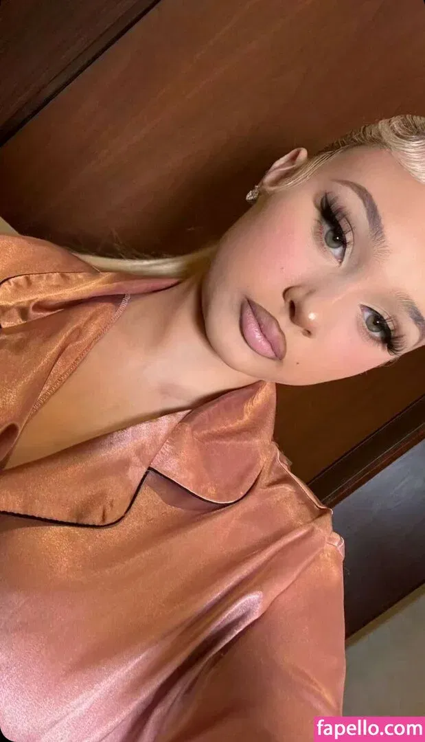 Alabama Barker Onlyfans Photo Gallery 