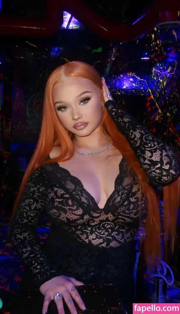 Alabama Barker Onlyfans Photo Gallery 