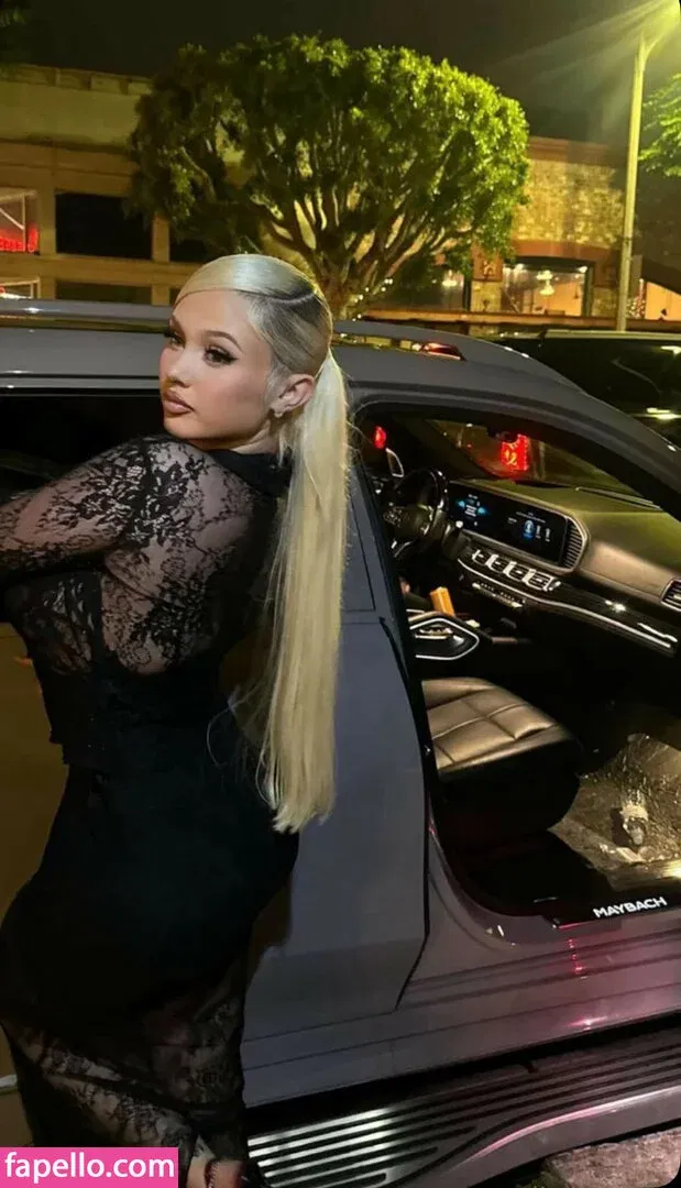 Alabama Barker Onlyfans Photo Gallery 