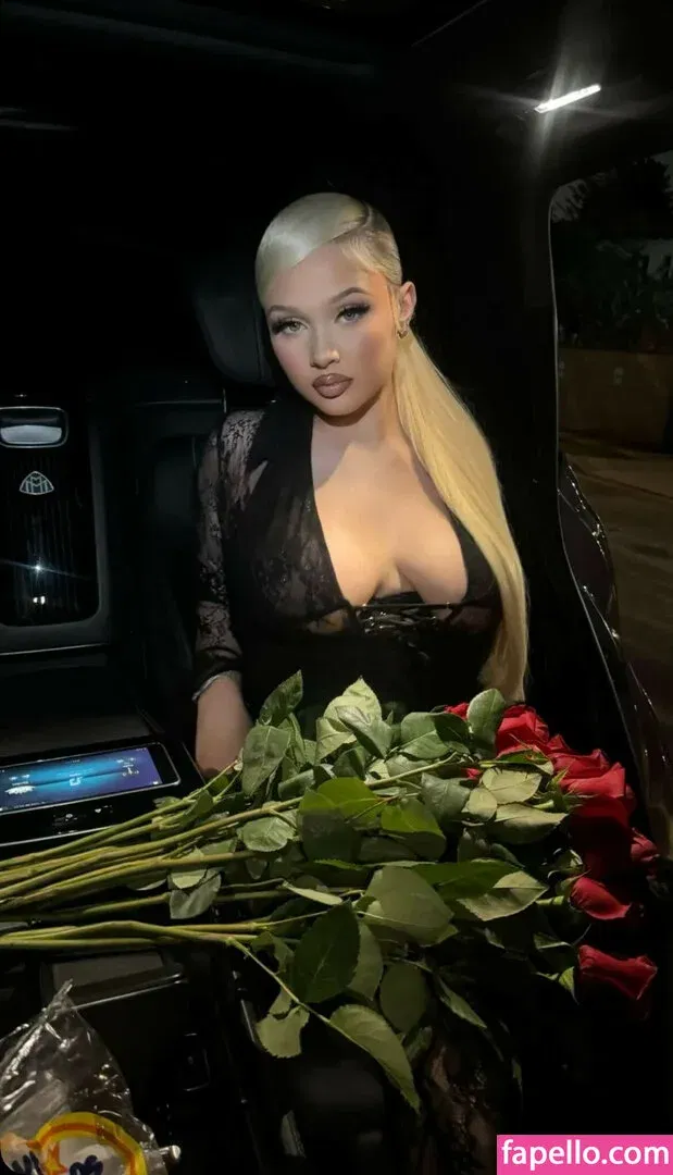 Alabama Barker Onlyfans Photo Gallery 