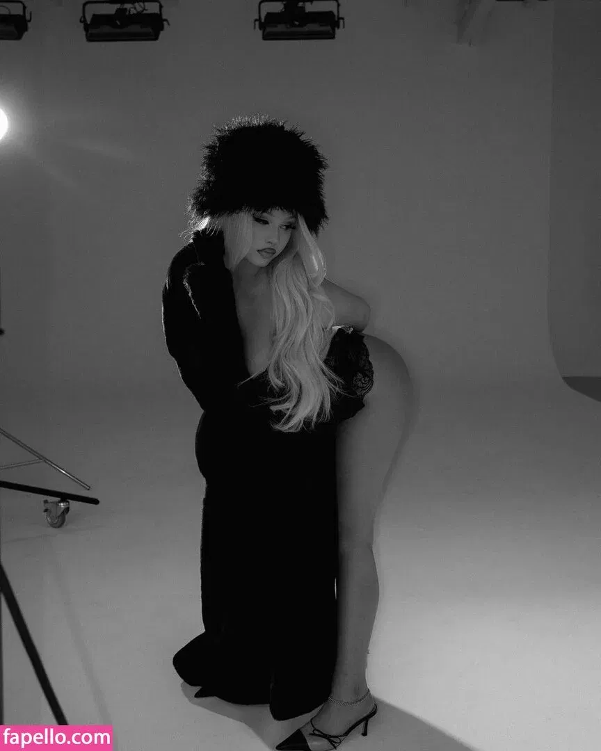 Alabama Barker Onlyfans Photo Gallery 