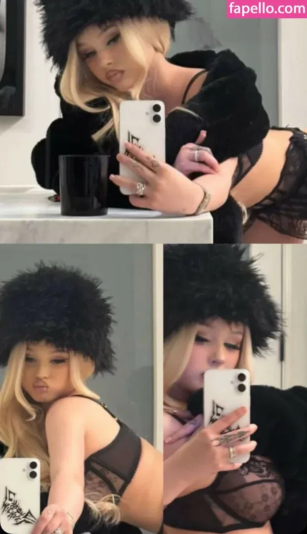 Alabama Barker Onlyfans Photo Gallery 