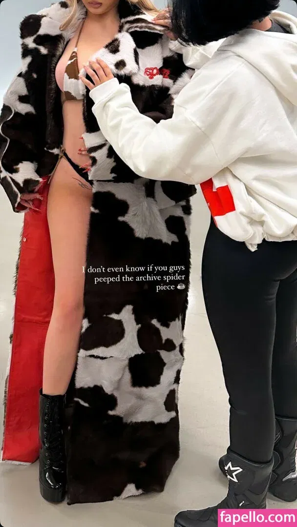 Alabama Barker Onlyfans Photo Gallery 