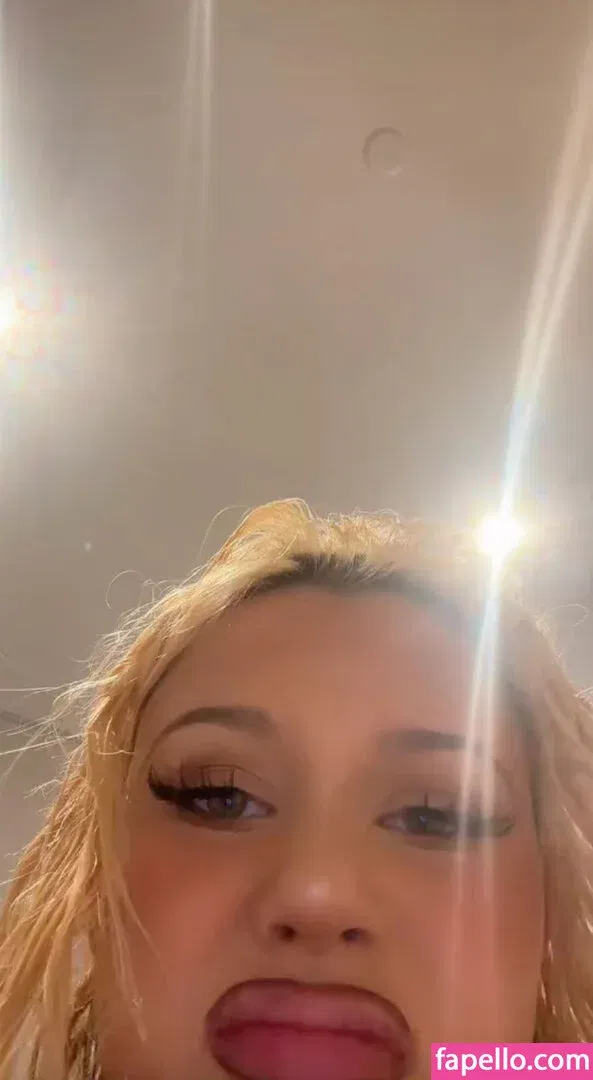 Alabama Barker Onlyfans Photo Gallery 