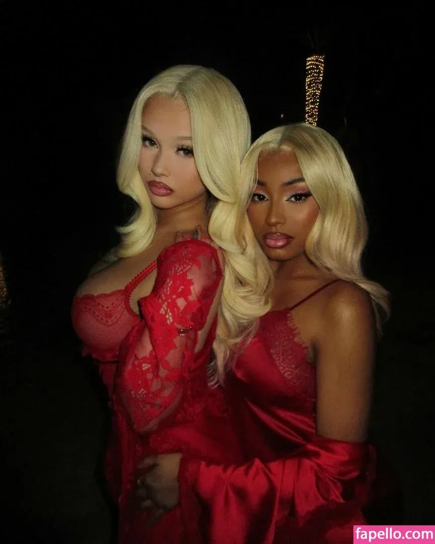 Alabama Barker Onlyfans Photo Gallery 