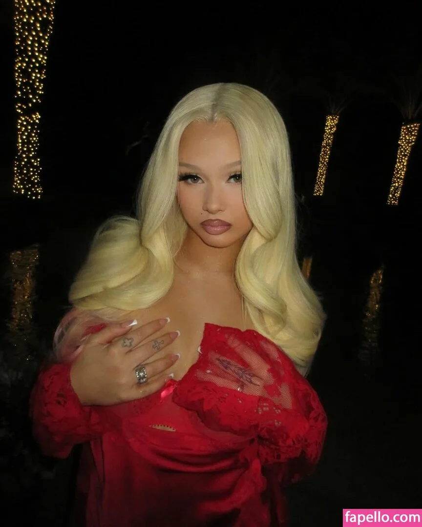 Alabama Barker Onlyfans Photo Gallery 