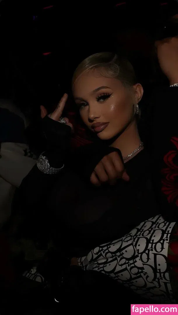 Alabama Barker Onlyfans Photo Gallery 