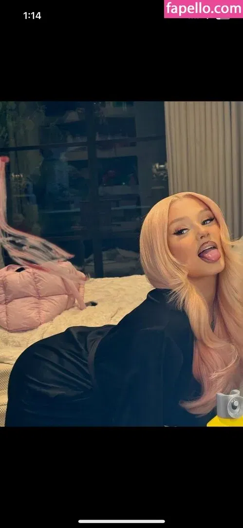 Alabama Barker Onlyfans Photo Gallery 