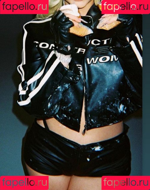 Alabama Barker Onlyfans Photo Gallery 