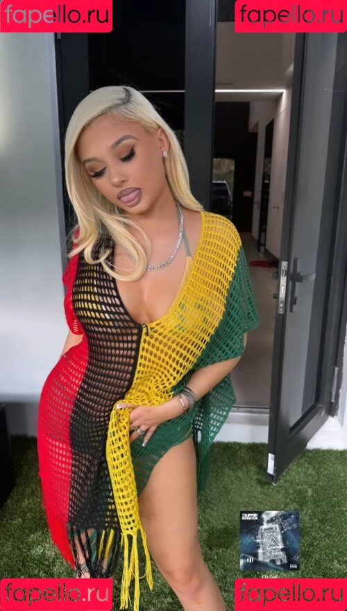 Alabama Barker Onlyfans Photo Gallery 