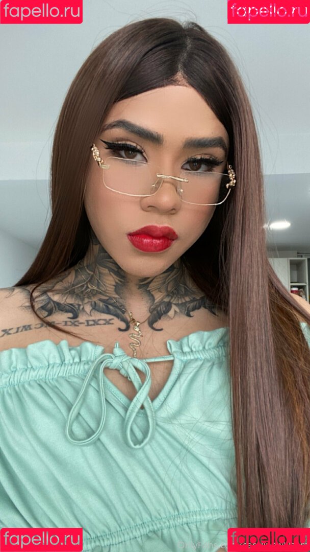 carolinewillsom Onlyfans Photo Gallery 