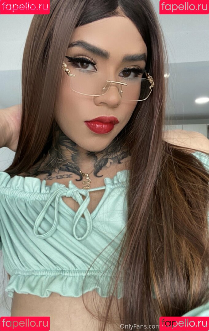 carolinewillsom Onlyfans Photo Gallery 