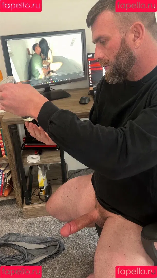 megadongx Onlyfans Photo Gallery 