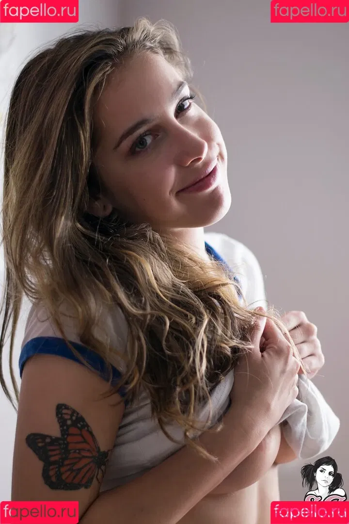 Kittenivy SG Onlyfans Photo Gallery 