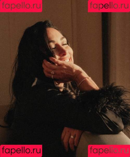 Brie Bella Onlyfans Photo Gallery 