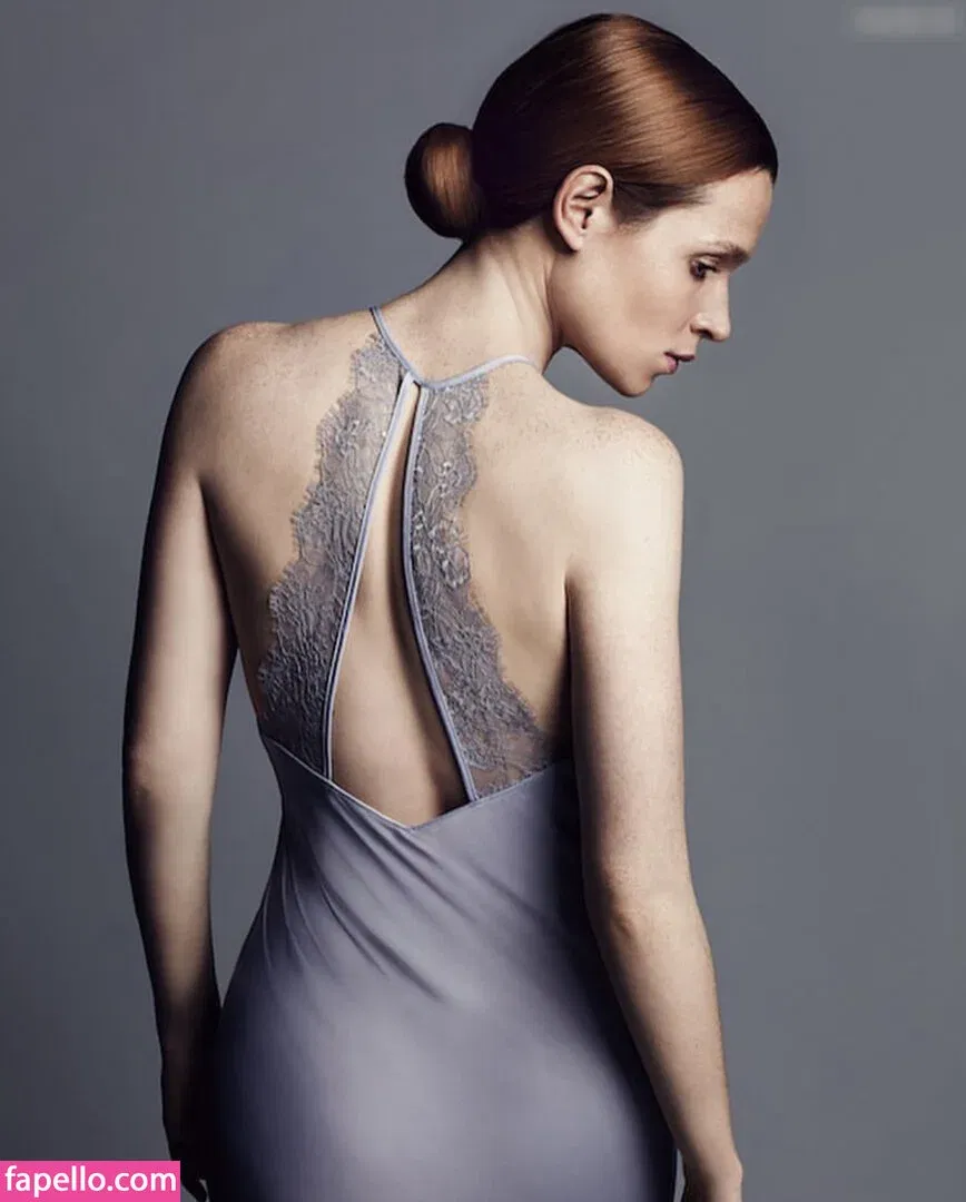 Karoline Herfurth Onlyfans Photo Gallery 