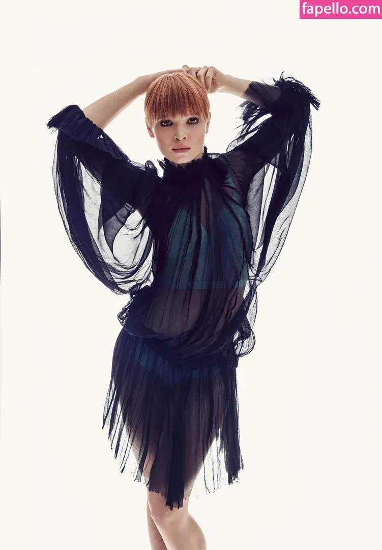 Karoline Herfurth Onlyfans Photo Gallery 