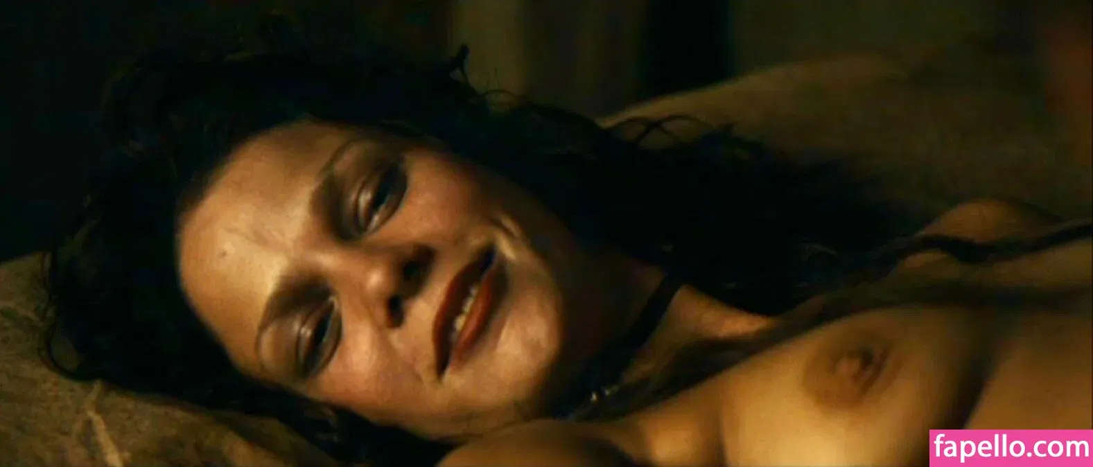 Karoline Herfurth Onlyfans Photo Gallery 