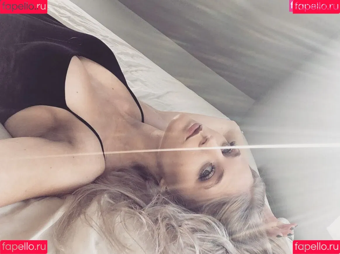 Katrine ASMR Onlyfans Photo Gallery 
