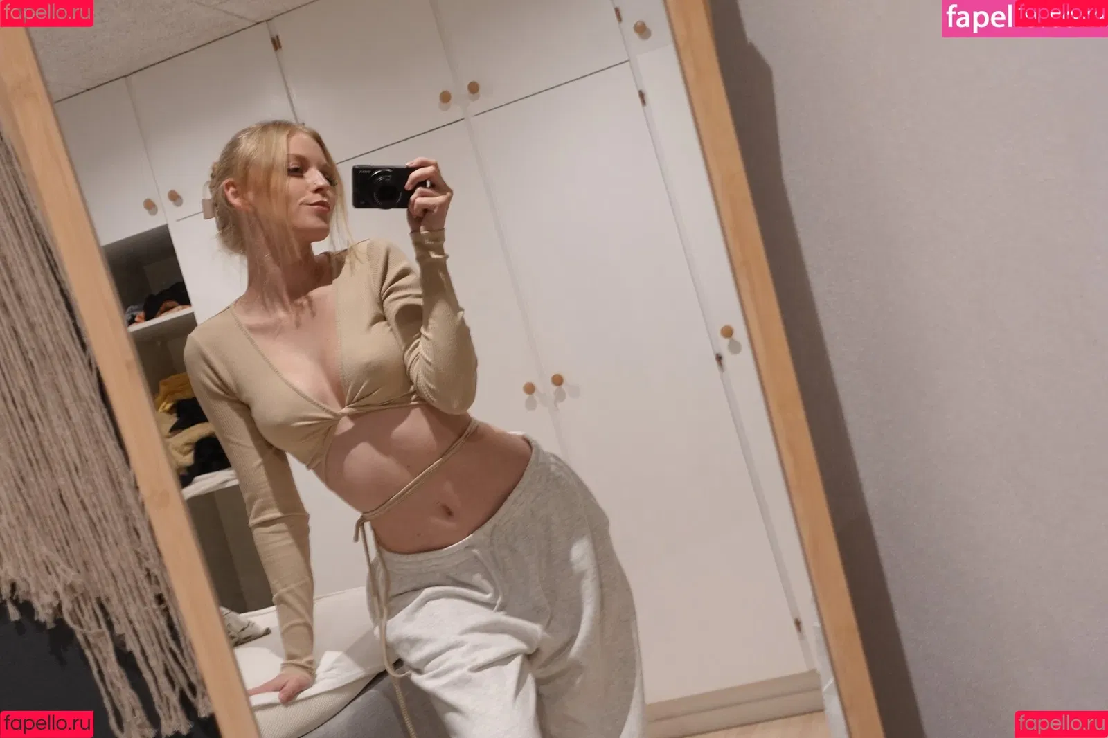 Katrine ASMR Onlyfans Photo Gallery 