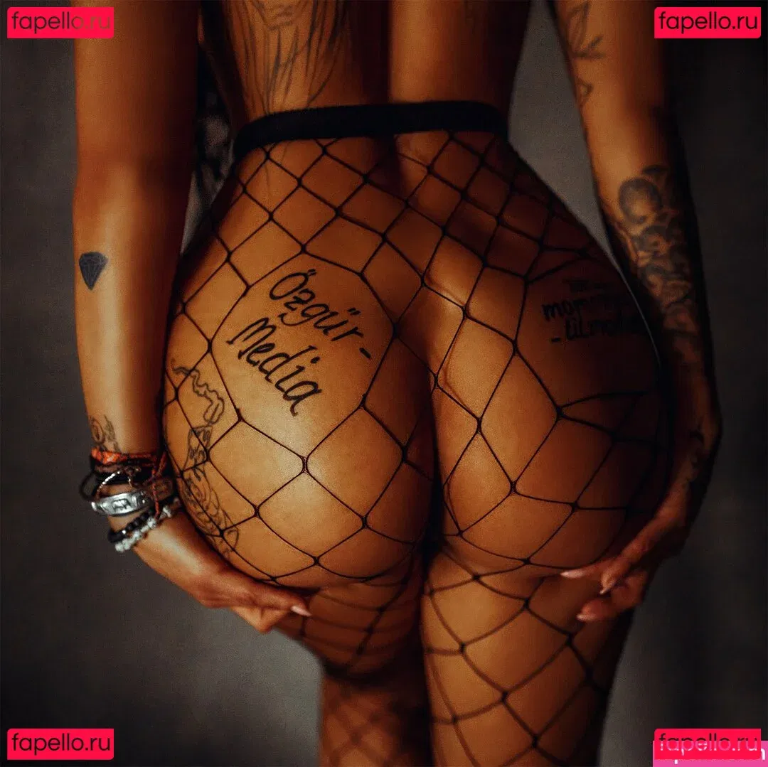 ozgurmedia Onlyfans Photo Gallery 