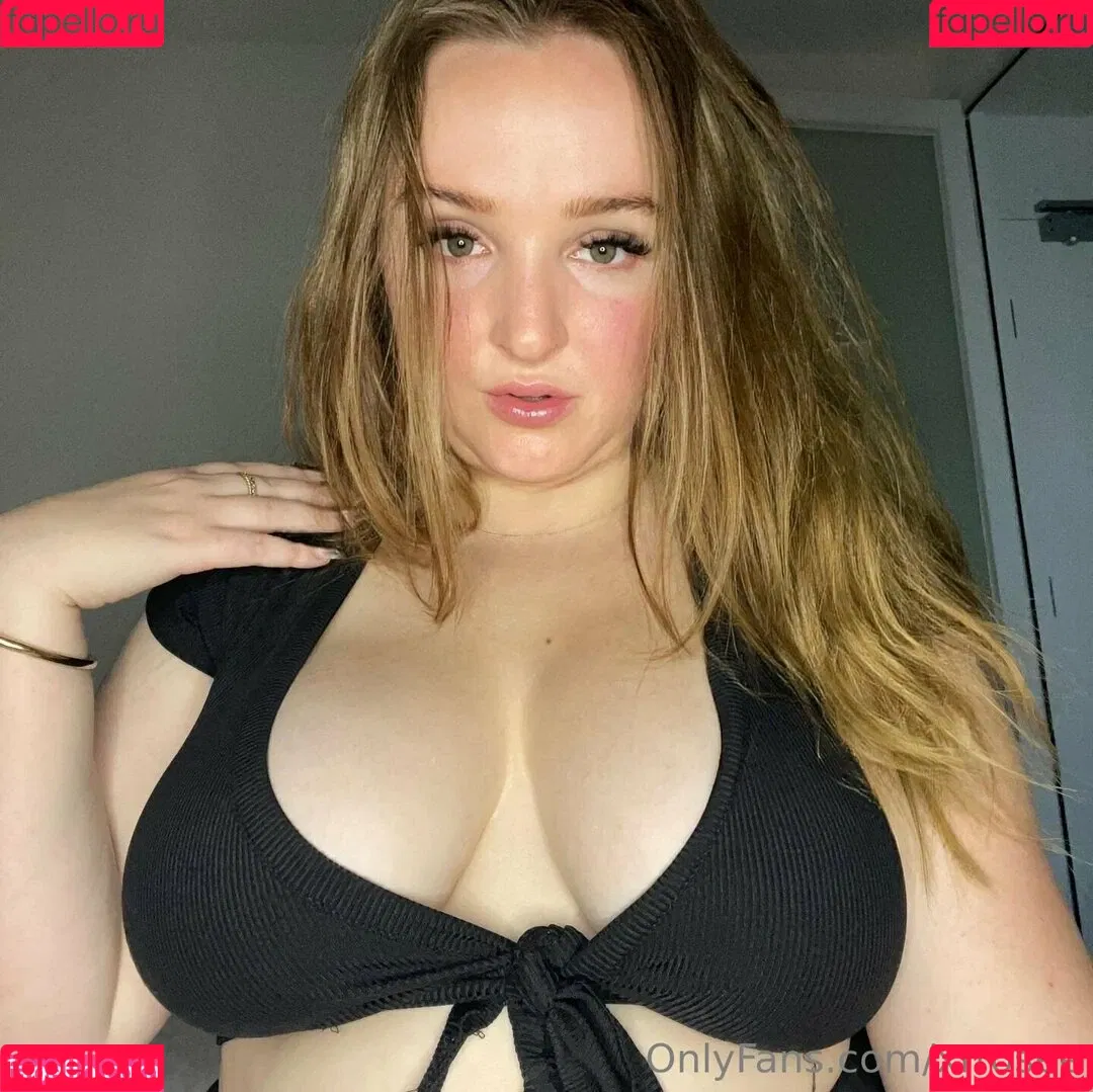 xrrosee Onlyfans Photo Gallery 