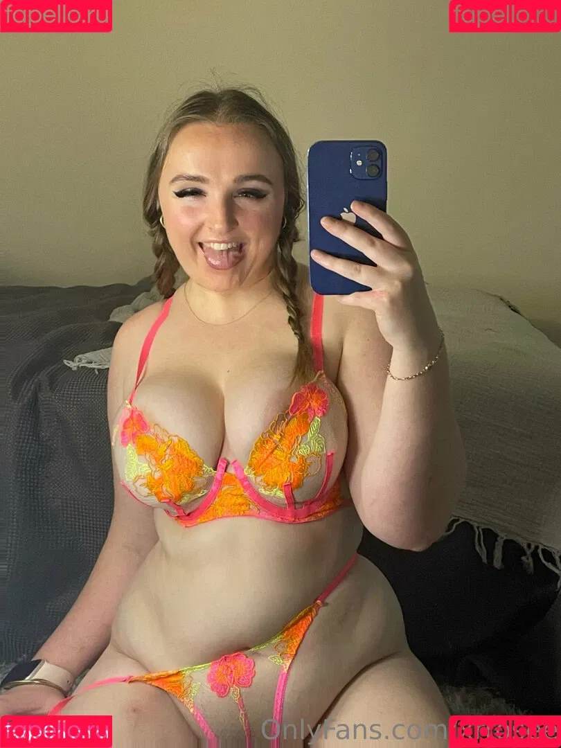 xrrosee Onlyfans Photo Gallery 