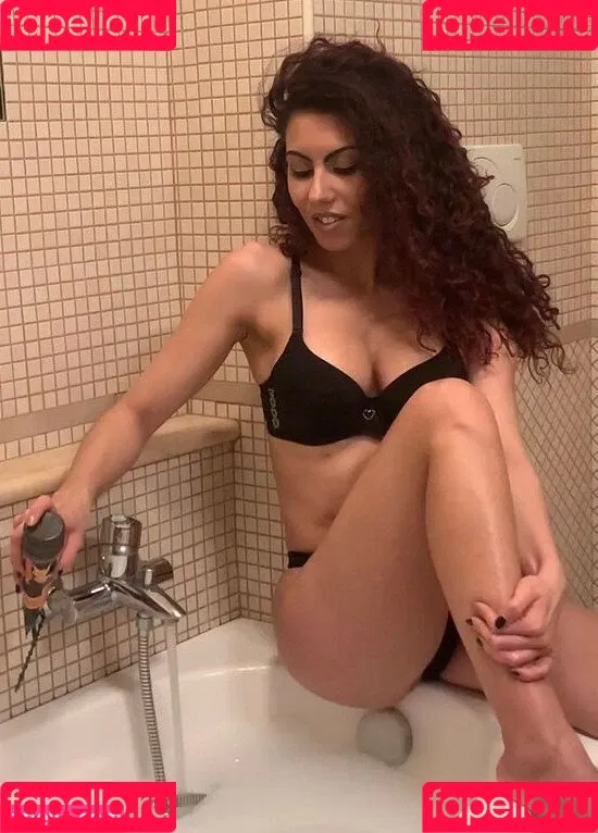 Sara Quattrociocche Onlyfans Photo Gallery 