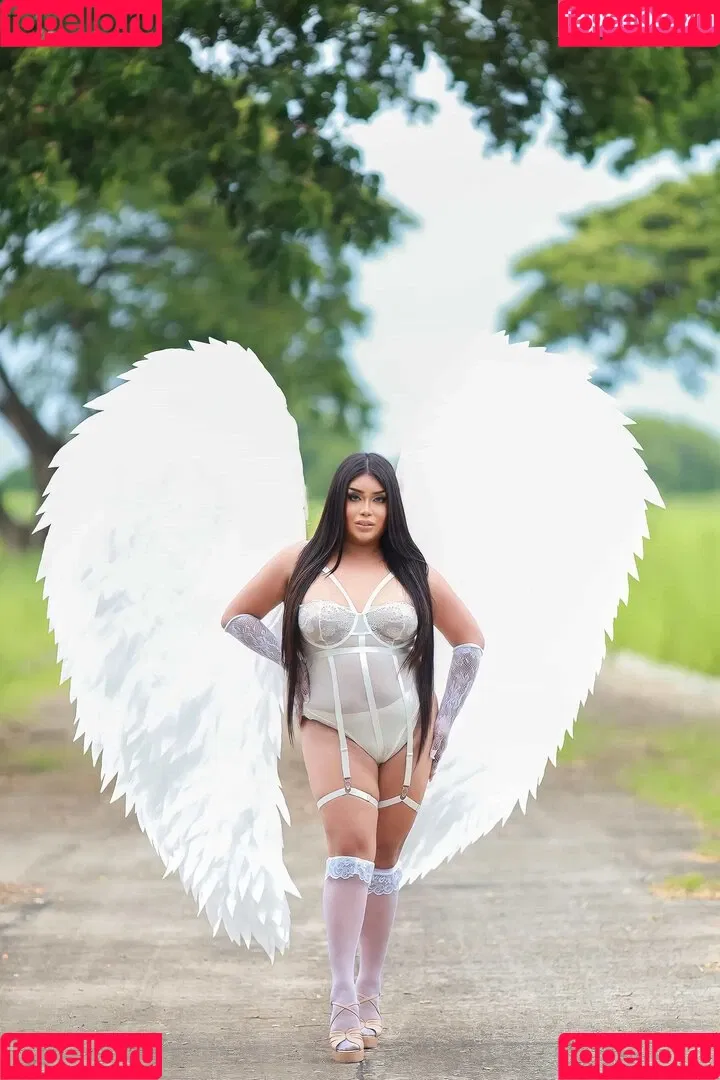 Kyla Yung Onlyfans Photo Gallery 