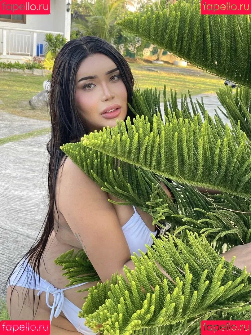 Kyla Yung Onlyfans Photo Gallery 