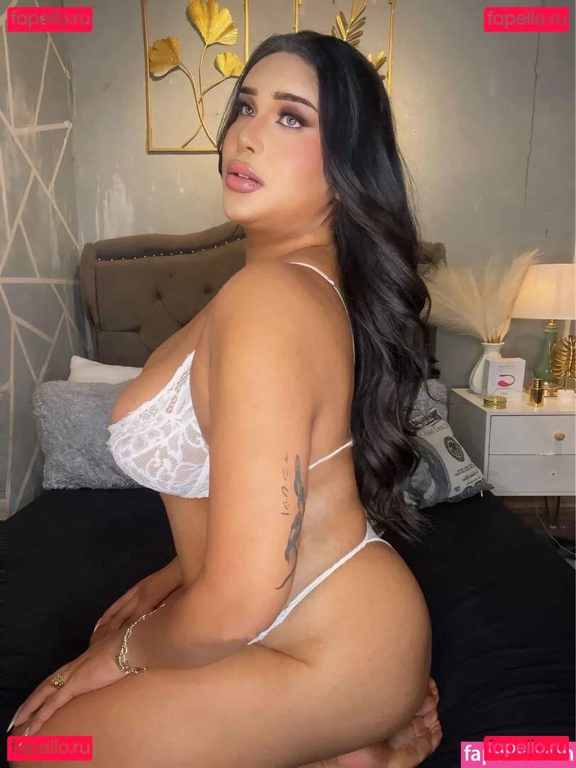 Kyla Yung Onlyfans Photo Gallery 