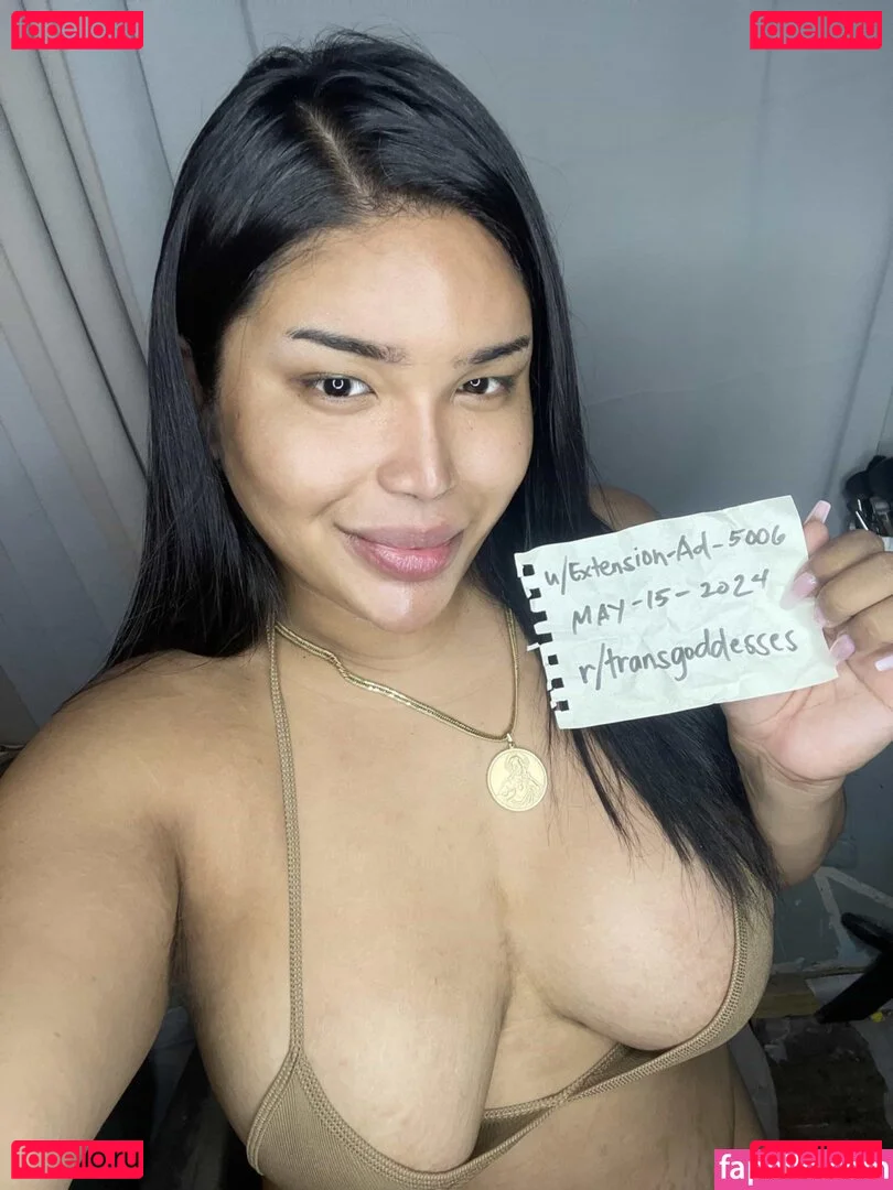 Kyla Yung Onlyfans Photo Gallery 