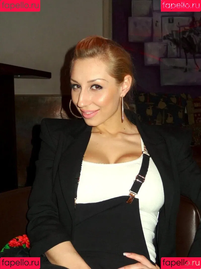 Sexy Venera Onlyfans Photo Gallery 