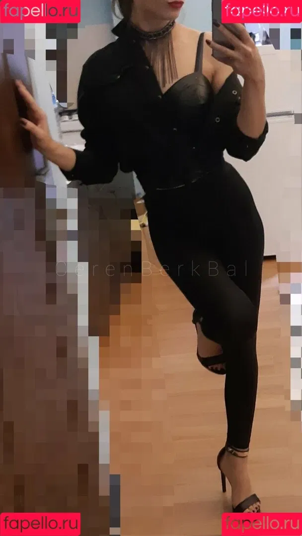 Cerenberkbal1 Onlyfans Photo Gallery 