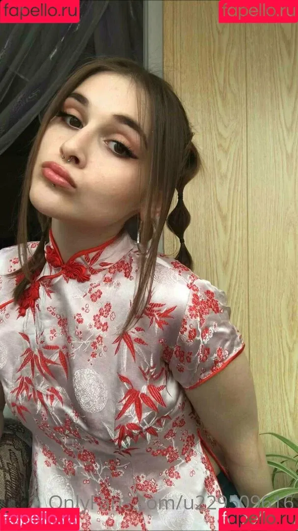 iren_hot_doll Onlyfans Photo Gallery 