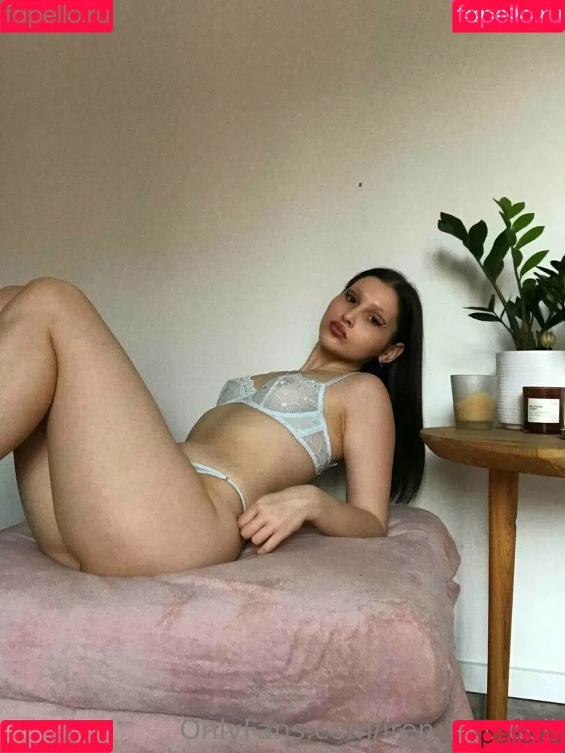 iren_hot_doll Onlyfans Photo Gallery 