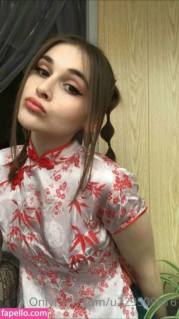 iren_hot_doll Onlyfans Photo Gallery 