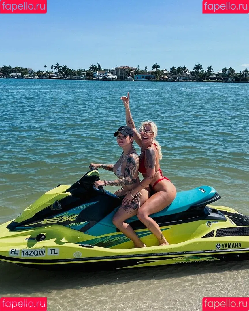 Taylor Hughs Onlyfans Photo Gallery 