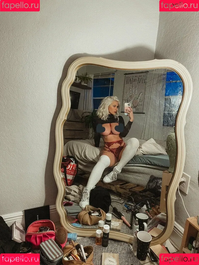 Taylor Hughs Onlyfans Photo Gallery 