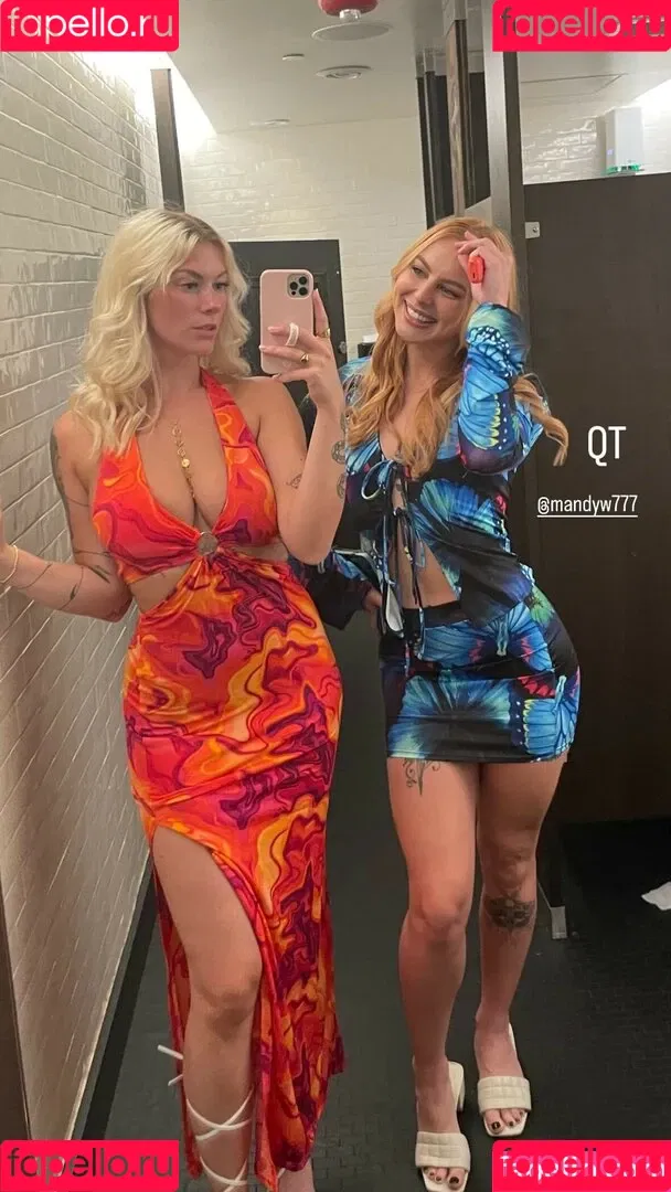 Taylor Hughs Onlyfans Photo Gallery 