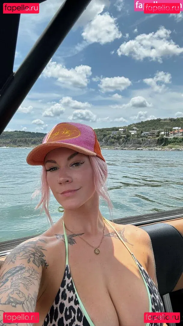 Taylor Hughs Onlyfans Photo Gallery 