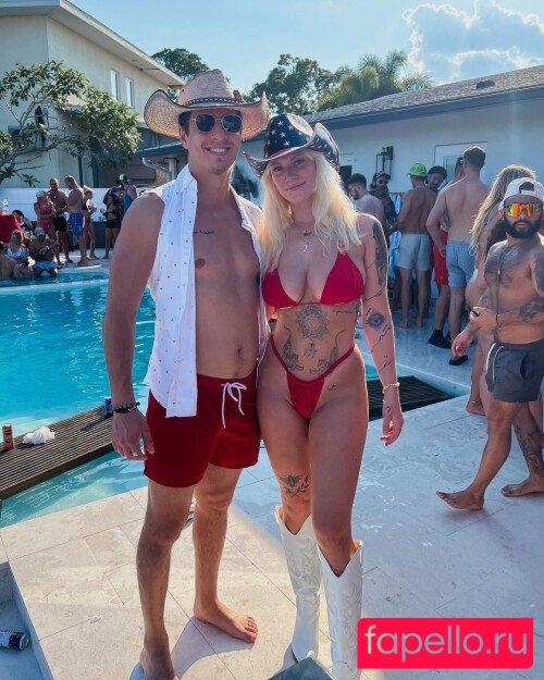 Taylor Hughs Nude Onlyfans Photo 42