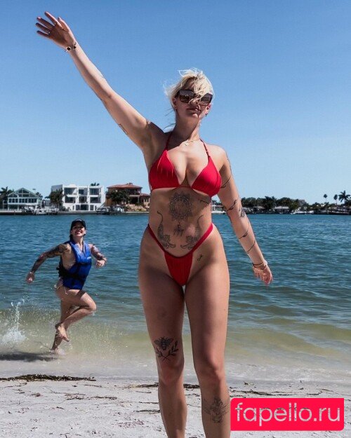 Taylor Hughs Nude Onlyfans Photo 38
