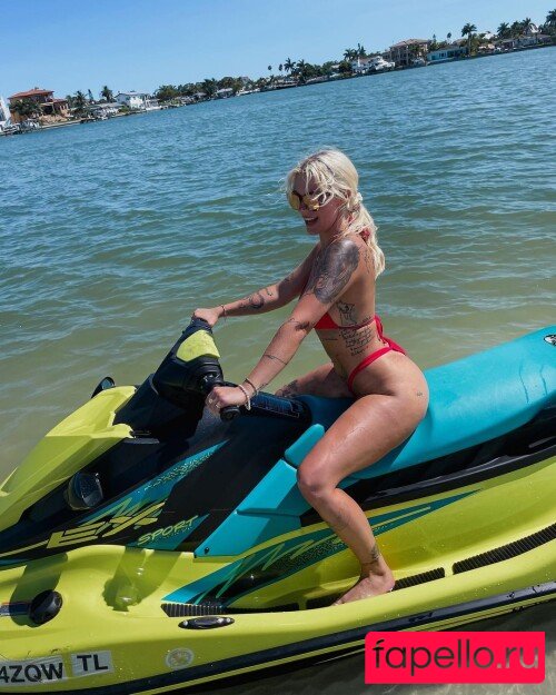 Taylor Hughs Nude Onlyfans Photo 36