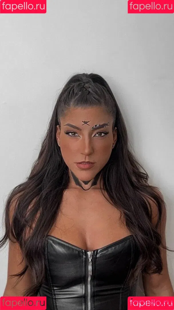 Leah Shutkever Onlyfans Photo Gallery 