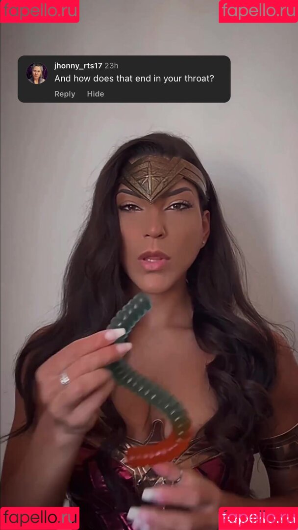 Leah Shutkever Onlyfans Photo Gallery 