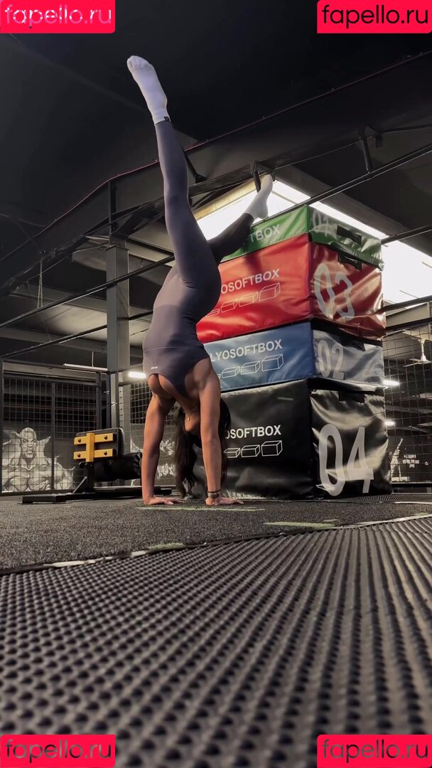 Leah Shutkever Onlyfans Photo Gallery 