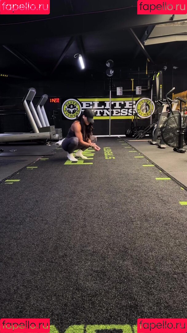 Leah Shutkever Onlyfans Photo Gallery 