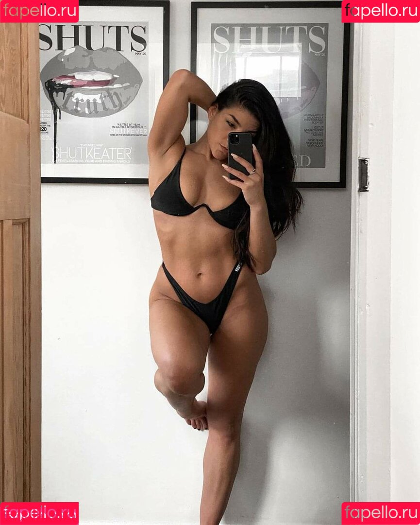 Leah Shutkever Onlyfans Photo Gallery 