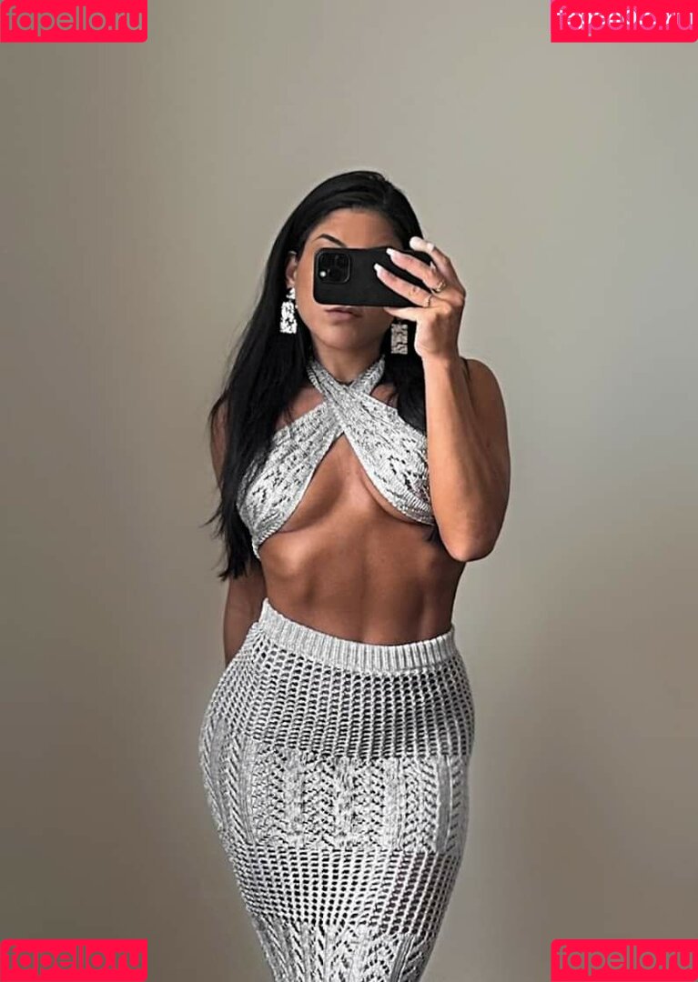 Leah Shutkever Onlyfans Photo Gallery 